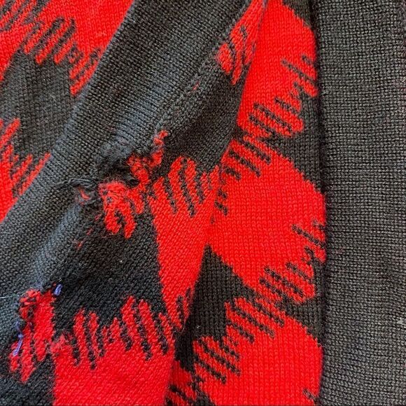 Pendleton Plus Size 1X Red/Black 100% Merino Wool Cardigan - Picture 7 of 10